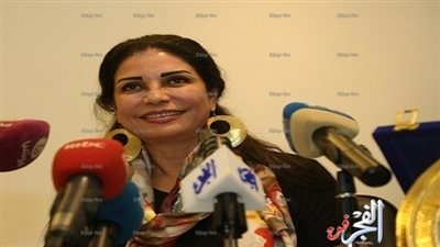 صورة.. سوسن بدر مع ميرهان حسين فى كواليس 