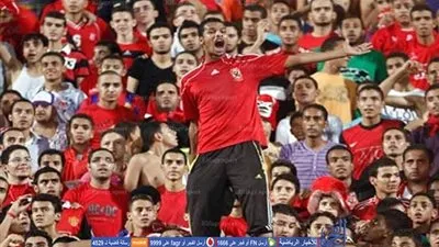 نجم الأهلي يوضح حقيقة تلقيه تهديدات بالقتل في بورسعيد 