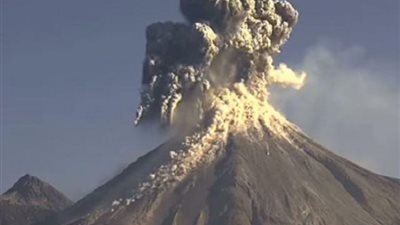 ثوران بركان 