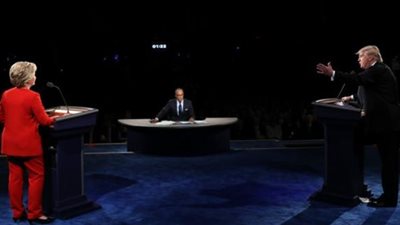 لجنة: ترامب واجه مشاكل في مذياعه خلال المناظرة