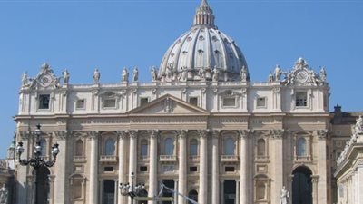 القبض على رجل استهدف 4 كنائس في روما