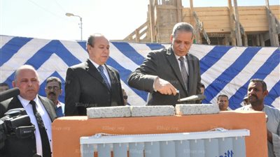 وزير التعليم يضع حجر الأساس مدرسة زخرفية.. ويفتتح 4 مدارس في دمياط (صور)