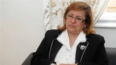 خبيرة اقتصادية تكشف عن فوائد التعامل بـ