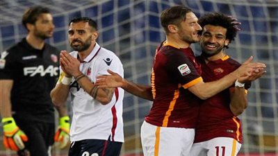 مدرب روما ينقلب على إيطاليا بسبب محمد صلاح وتوتي