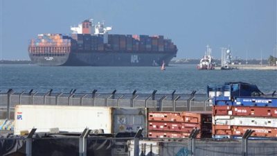 ننشر حركة تداول السفن بميناء دمياط