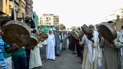 احتفالات الطرق الصوفية بالعام الهجري الجديد فى الحسين (فيديو)