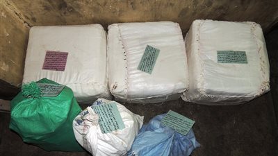 ضبط 284 ألف قرص ترامادول بسيارة عاطل في مطروح (صور)