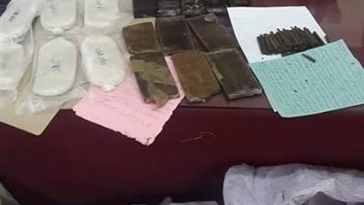 ضبط 8 أجولة بانجو و20 فرش حشيش و270 طلقة داخل أحد المراكب بكفر شكر