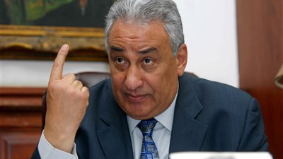 سامح عاشور: الإخوان حاولوا السيطرة على النقابات المهنية لاستغلالها كمنابر سياسية ضد مبارك