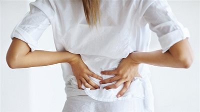 دراسة .. آلام منطقة الخصر جرس إنذار للإصابة بمرض الالتهاب الكيسي