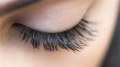 زيت جوز الهند لرموش كثيفة خلال أسبوع  