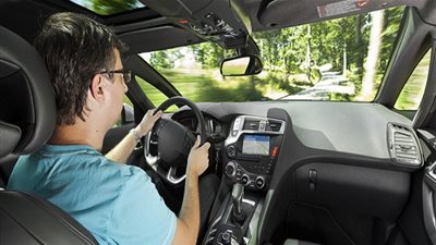 10 نصائح هامة لقيادة اكثر اماناً