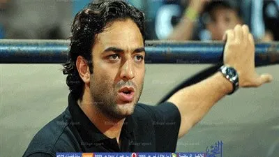 ميدو يهنيء أحمد عبد المقصود على تدريب الزمالك