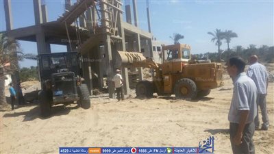 حملة أمنية لإزالة التعديات على الأراضي الزراعية بدمياط (صور)