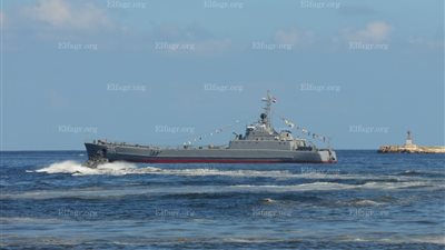 القوات البحرية تقوم عروضًا باللأنشات احتفالًا بالذكرى 43 لإنتصارات اكتوبر (فيديو وصور)