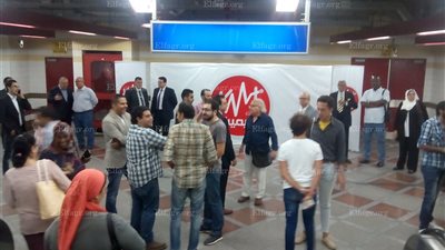 تدشين البث التجريبي لأول راديو بمترو الأنفاق (صور)