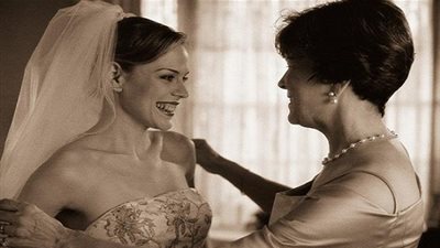 وصية أم لابنتها في ليلة الزفاف للشيخ الشعراوي (فيديو)