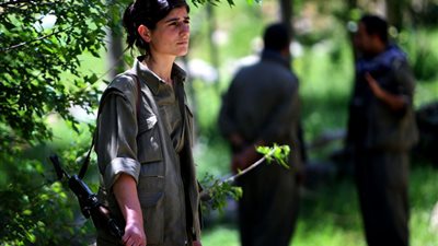 الفاينانشيال تايمز: العراق ينتظر مستقبلا مظلما 