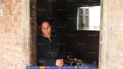 أسرة فقيرة فقدت عائلها وأصابها المرض والحرمان في كفرالشيخ.. والأرملة للسيسي: بص للغلابة (فيديو وصور)
