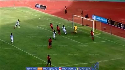 بالفيديو.. جوردان أيو يضيع هدف محقق أمام شباك أوغندا || تصفيات المونديال