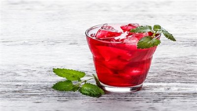 طريقة تحضير شاي مثلج بالفراولة