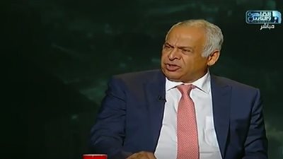 نائب: الحكومة ليست في مأمن من البرلمان الحالي.. والنواب يتقمصون الزعامة في الجلسات