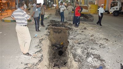 هبوط أرضي مفاجئ في مدينة دمنهور بالبحيرة (صور)