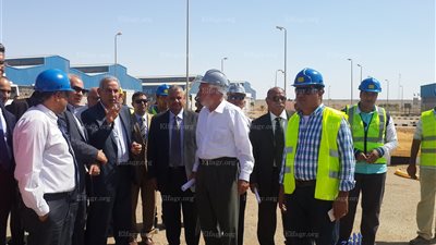 وزير الصناعة يدعو شركات دولية للاستثمار فى المرحلة الثالثة بمدينة 