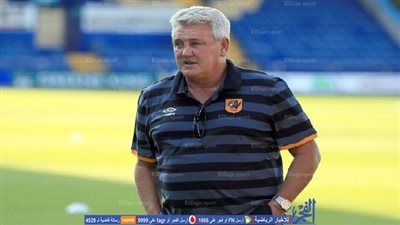 ستيف بروس يقترب من قيادة أستون فيلا