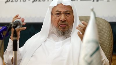 القرضاوي يطالب المسلمين بالوحدة دفاعاً عن حلب