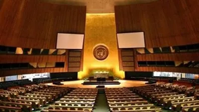 توافد النواب والمشاركين في احتفالية البرلمان على قاعة المؤتمرات بشرم الشيخ (فيديو)