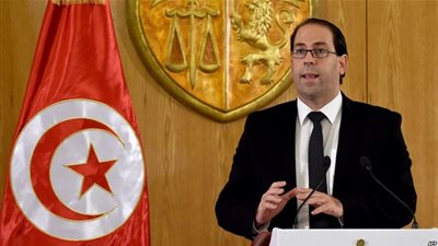 رئيس الحكومة التونسية يصل الجزائر في زيارة رسمية لتعزيز التعاون بين البلدين