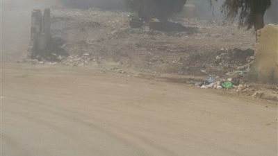  بدء رفع المخلفات بمنطقة المرور القديم ومركز الشباب بشرق النيل بالمنيا