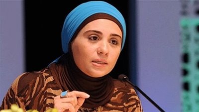 نادية عمارة ترد على زوج يريد تطليق زوجته.. والسبب غريب 