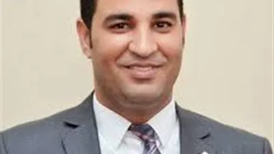 مصطفى ثابت: آن الآوان ليكون الشعب 