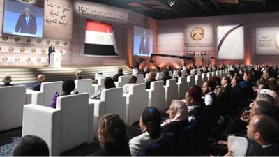 عاجل.. نشوب حريق بمقر الحفل الغنائي لوفود 