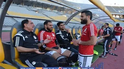 وصول بعثة منتخب مصر بعد حل أزمة البنزين