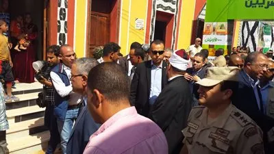 وزراء التنمية المحلية والتخطيط والاوقاف وابو هشيمة بتفقدوا قرية النصارى بالمنيا