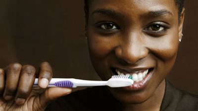 6 طرق لتنظيف الأسنان بشكل احترافي