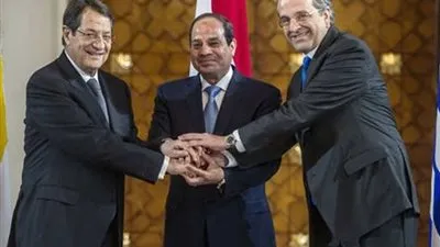 تفاصيل القمة الثلاثية 