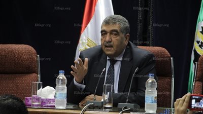 وزير قطاع العمال عن النصر للسيارات 