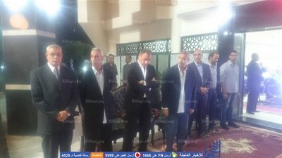 أحمد فتحي لاعب الأهلي الوحيد في عزاء شقيقة الخطيب.. وزيدان وميدو يظهران