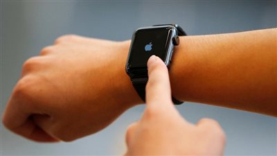 لندن تحظر على وزارئها ارتداء ساعات أبل .. والسبب ؟!