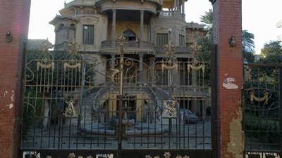 من قصر عبد المجيد باشا سيف النصر لمخزن سجاد