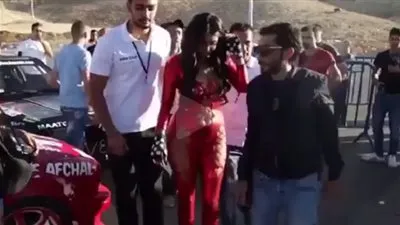 شاهد.. رولا يموت تستعرض جسدها في فيديو مثير عبر 