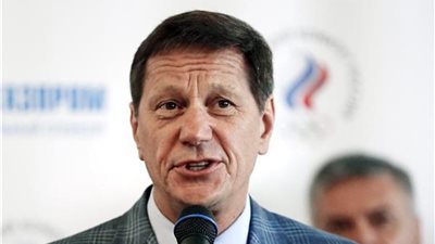 البرلمان الروسي يجبر رئيس اللجنة الأولمبية على الاستقالة