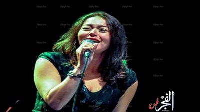 لقاء الخميسي مغنية لأول مرة على مسرح مكتبة الإسكندرية