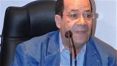 الزيني معلقًاعلى أزمة السكر: 