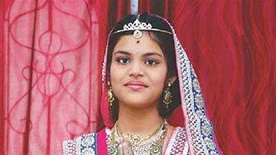 طفلة هندية أرغمت على الصوم  68 يوماً .. حتي ماتت