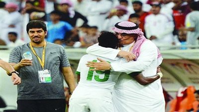 كيال ينقل حزمه من الأهلي إلى 